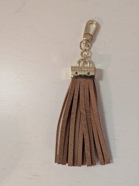 Steve Madden NWOT luggage tag/keychain